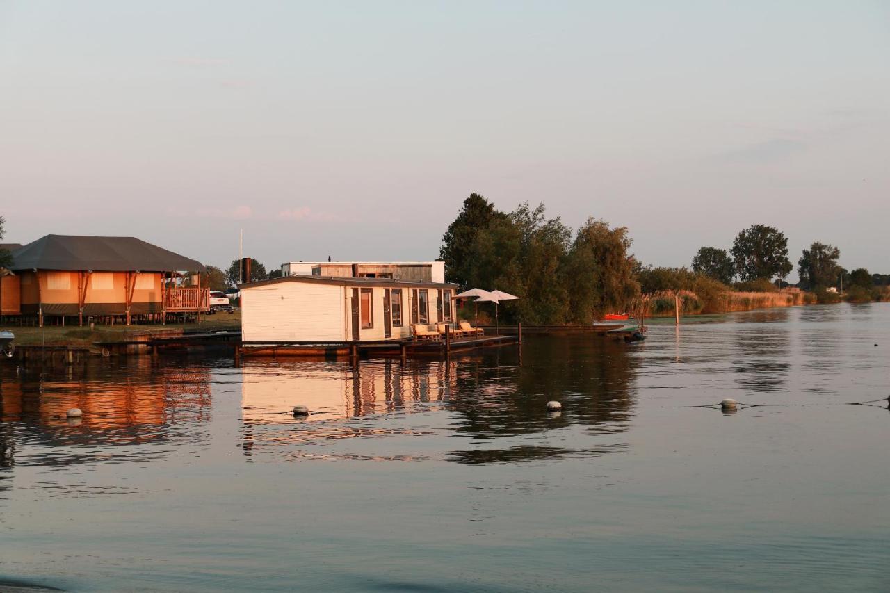 Floatel - De Schans Alphen Benedeneind Exteriér fotografie