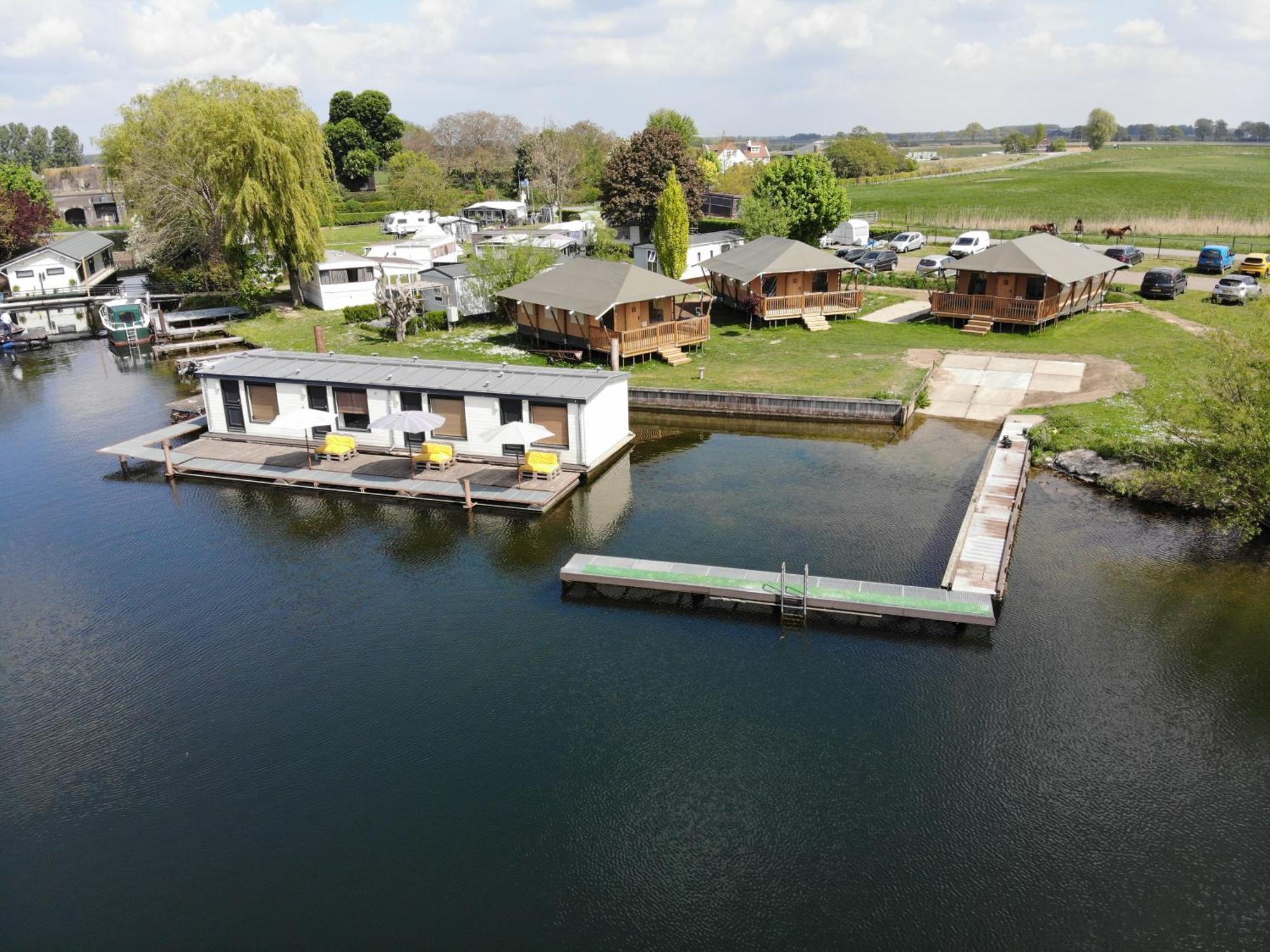 Floatel - De Schans Alphen Benedeneind Exteriér fotografie